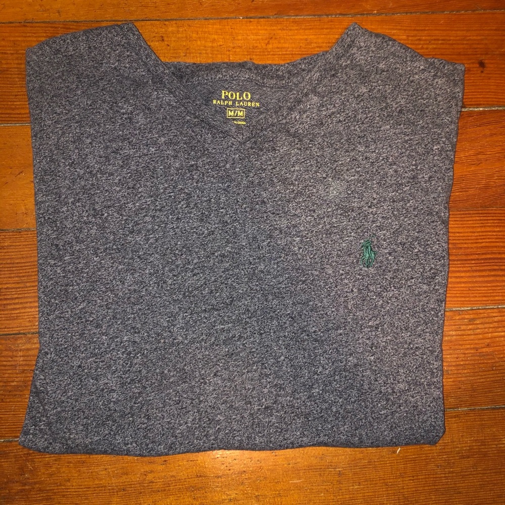Polo v neck
